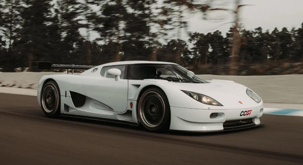 الكشف عن Koenigsegg CCGT1: محرك V8 بقوة 1,578 حصان تكريماً لسيارة السباق التي لم تشارك في أي سباق