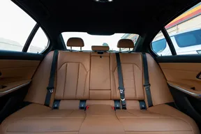 BMW 3 Series 330 2019