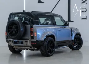 Land Rover Defender 2021