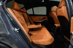 BMW 3 Series 320 2025