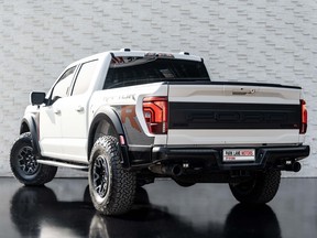 Ford F-150 Raptor R 2024