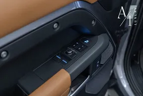 Land Rover Defender 2021