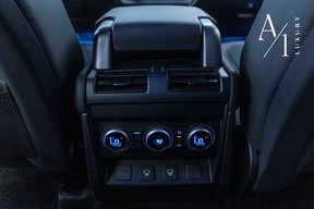 Land Rover Defender 110 2023