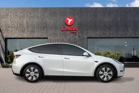 Tesla Model Y Long Range 2024