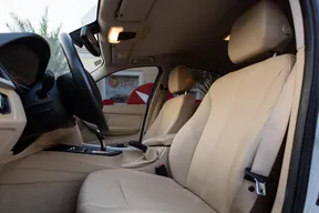 BMW 3 Series 318 2017