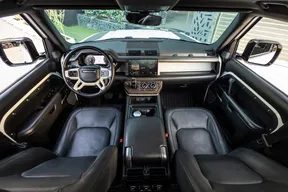Land Rover Defender 110 2023