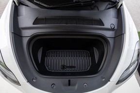 Tesla Model Y Standard Range 2023