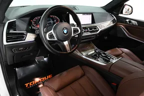 BMW X7 40 2020