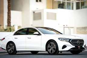 Mercedes-Benz E-Class 200 2025