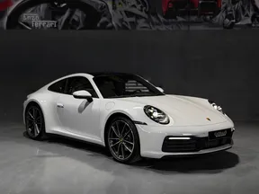 Porsche 911 Carrera 4 2023