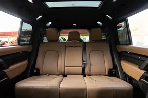 Land Rover Defender 110 2025