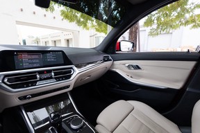 BMW 3 Series 330 2019