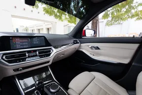 BMW 3 Series 330 2019