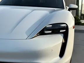 Porsche Taycan 2022