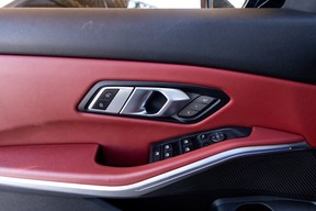 BMW 3 Series 330 2022