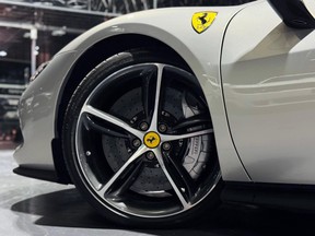 Ferrari 296 GTS 2024