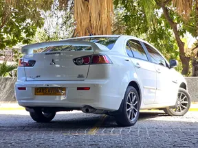 Mitsubishi Lancer / Galant Fortis 2016