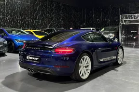 Porsche Cayman 718 2024