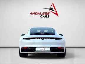 Porsche 911 Carrera 4 2023