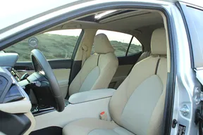 Toyota Camry 2019
