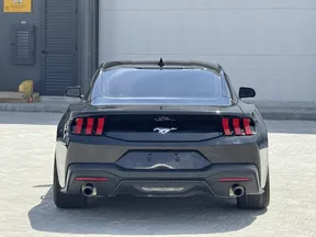 Ford Mustang 2025