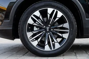 Bestune T77 2024