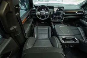 GMC Yukon XL 2500 2025