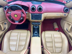 Ferrari California 2012