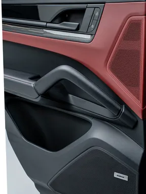 Porsche Cayenne GTS 2025