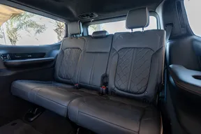 Jeep Grand Wagoneer 2023