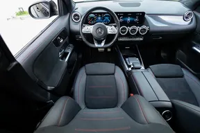 Mercedes-Benz GLA 200 2023