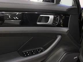 Porsche Panamera Turbo S E-Hybrid 2020
