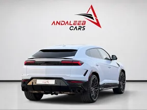 Lamborghini Urus 2025