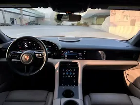 Porsche Taycan 2022