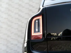 Rolls-Royce Cullinan Black Badge 2023