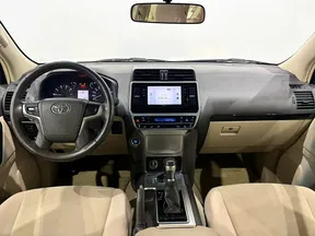 Toyota Land Cruiser Prado 2023