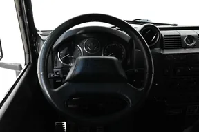 Land Rover Defender 110 2016
