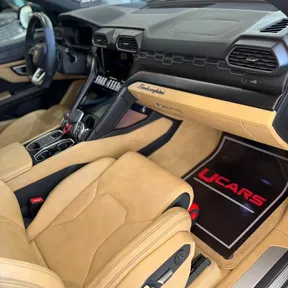 Lamborghini Urus 2021