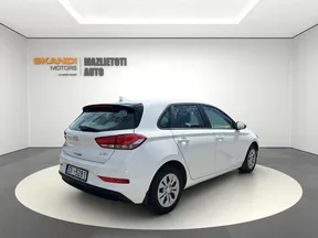 Hyundai i30 2022