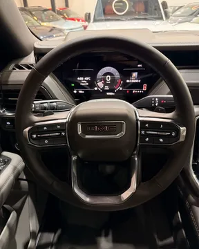 GMC Yukon 2025