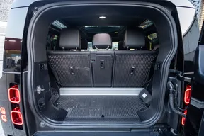 Land Rover Defender 90 2024