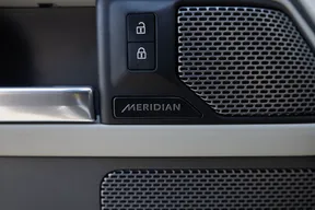 Land Rover Defender 110 2022