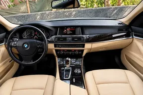 BMW 5 Series 520 2015