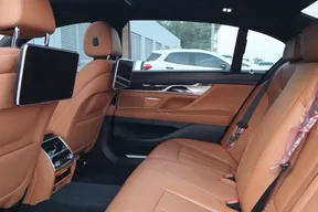 BMW 7 Series 730 2019
