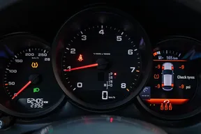 Porsche Macan 2021
