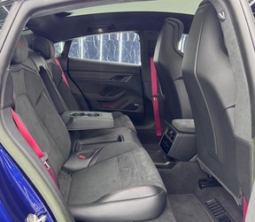 Porsche Taycan GTS 2023