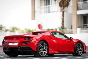 Ferrari F8 2023