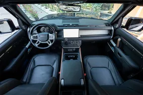 Land Rover Defender 90 2024
