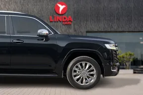 Toyota Land Cruiser 2023