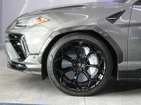 Lamborghini Urus 2024